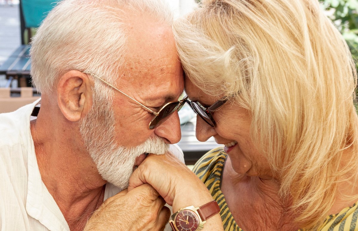 Hledá se partner v ideálním věku. Jenže kolik let to vlastně je?