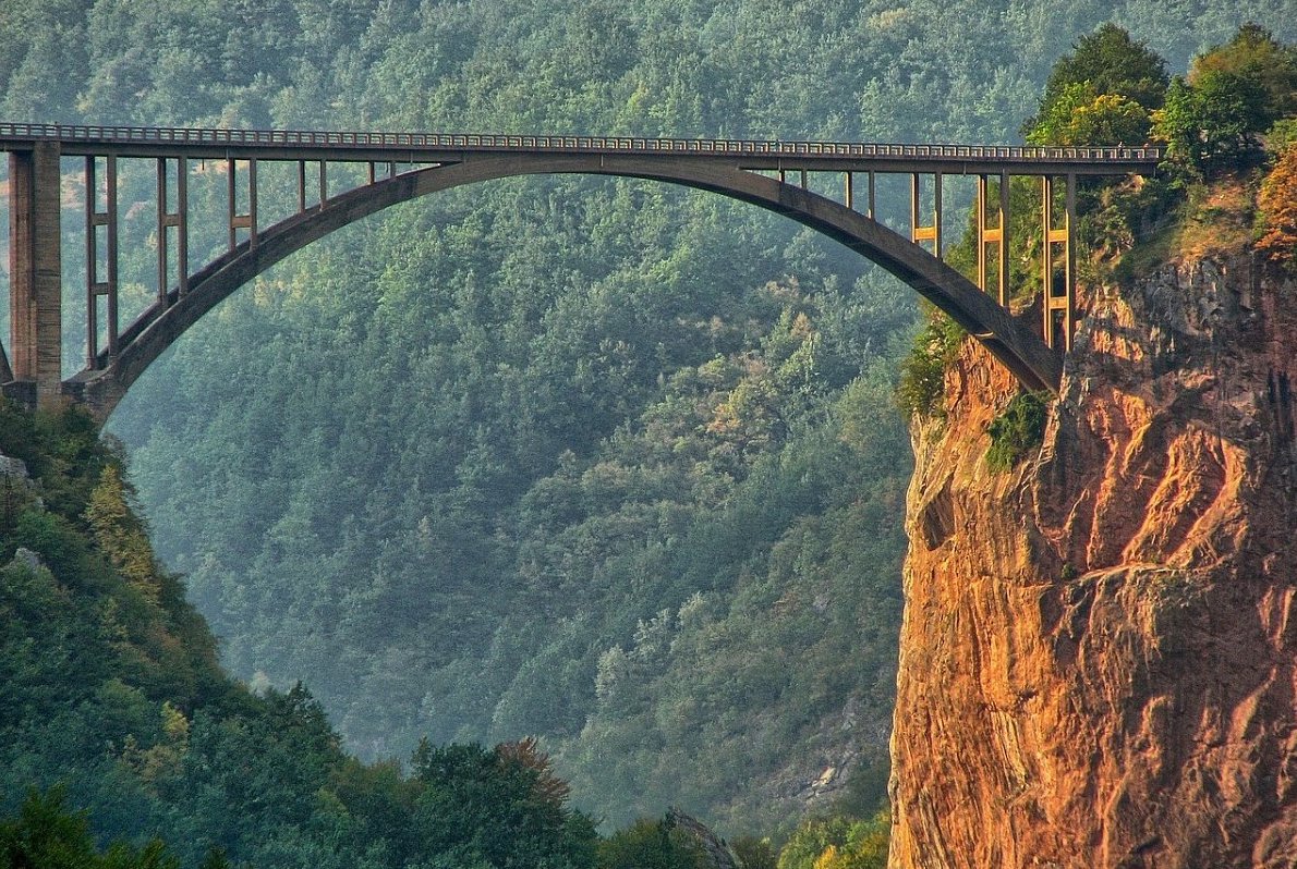 bridge-2747511-1280-1.jpg