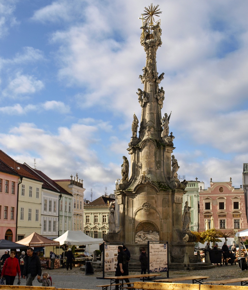morovy-sloup-na-namesti-miru.jpg