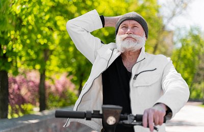 S lidmi, kteří se i ve vyšším věku chovají jako děti, je těžké žít